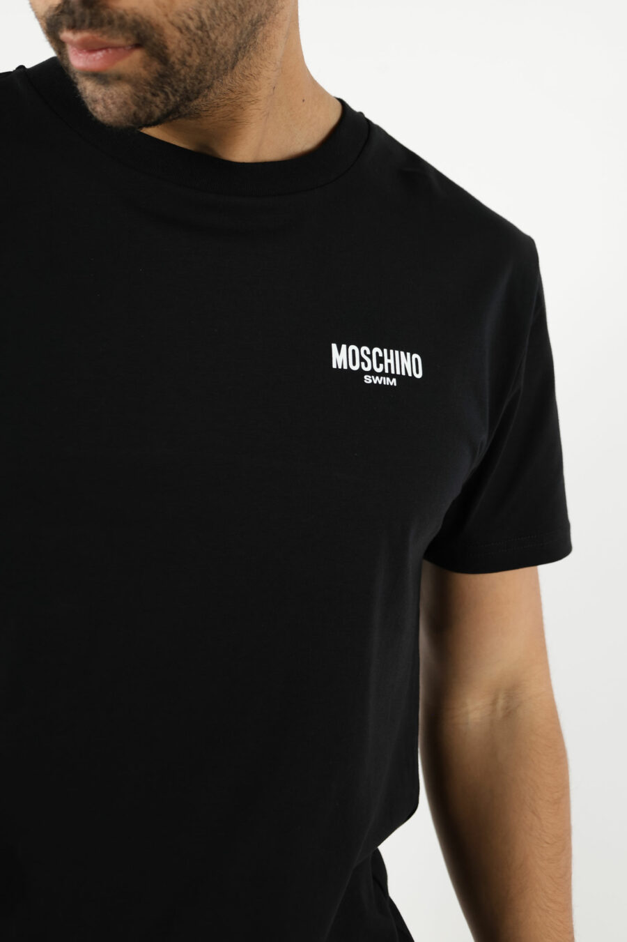 Camiseta negra con minilogo "swim" - 111055