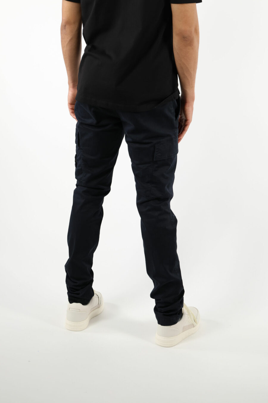 Pantalon cargo skinny bleu foncé avec logo boussole - 111406