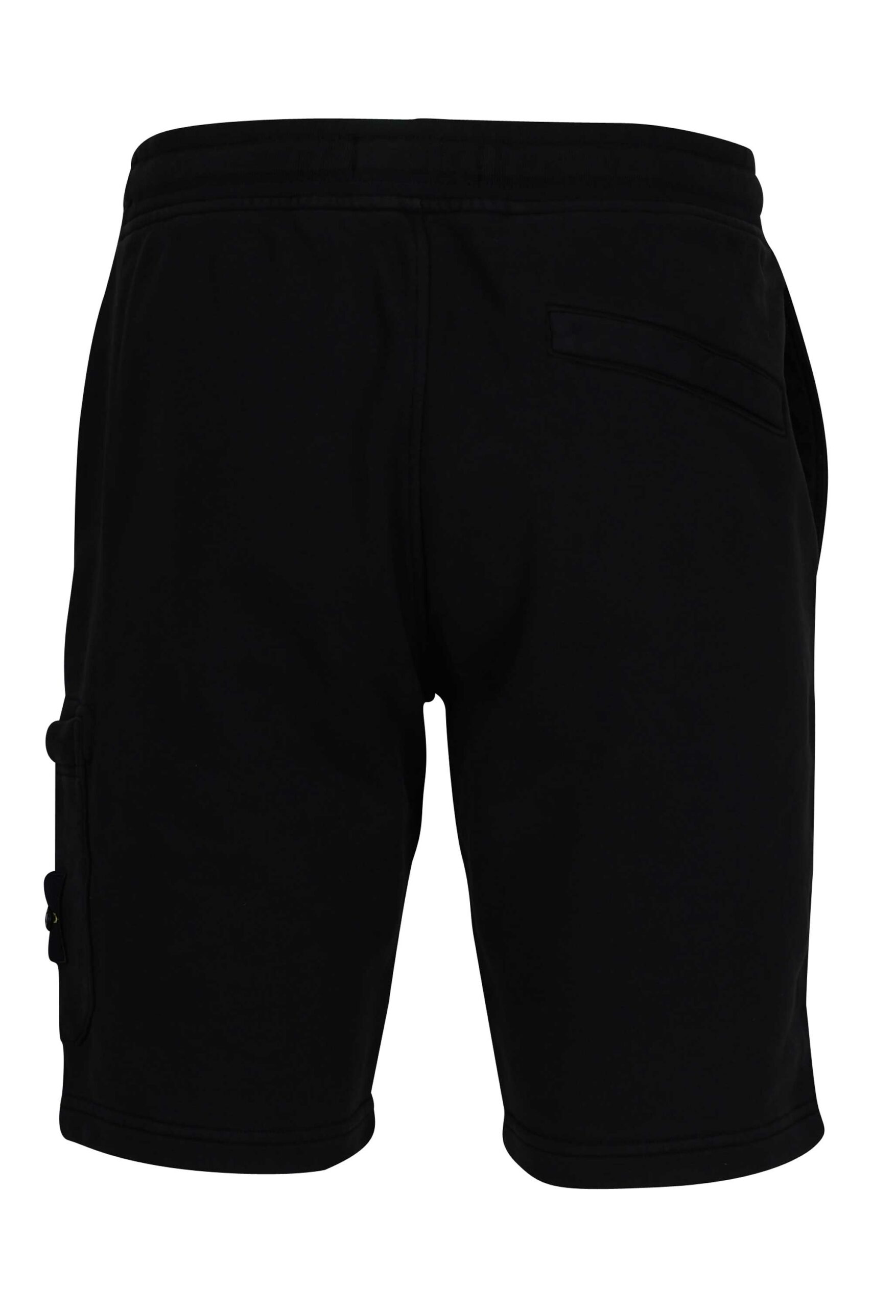 Stone Island - Pantalón de chándal negro con logo lateral parche - BLS  Fashion