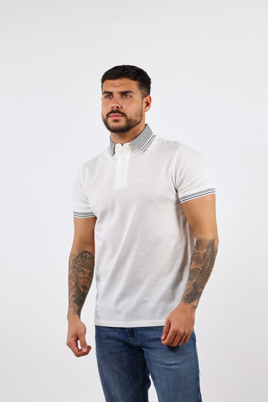 White polo shirt with classic grey collar - BLS Fashion 41