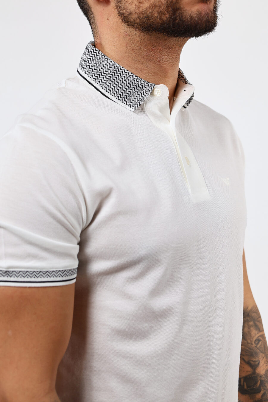 White polo shirt with classic grey collar - BLS Fashion 43