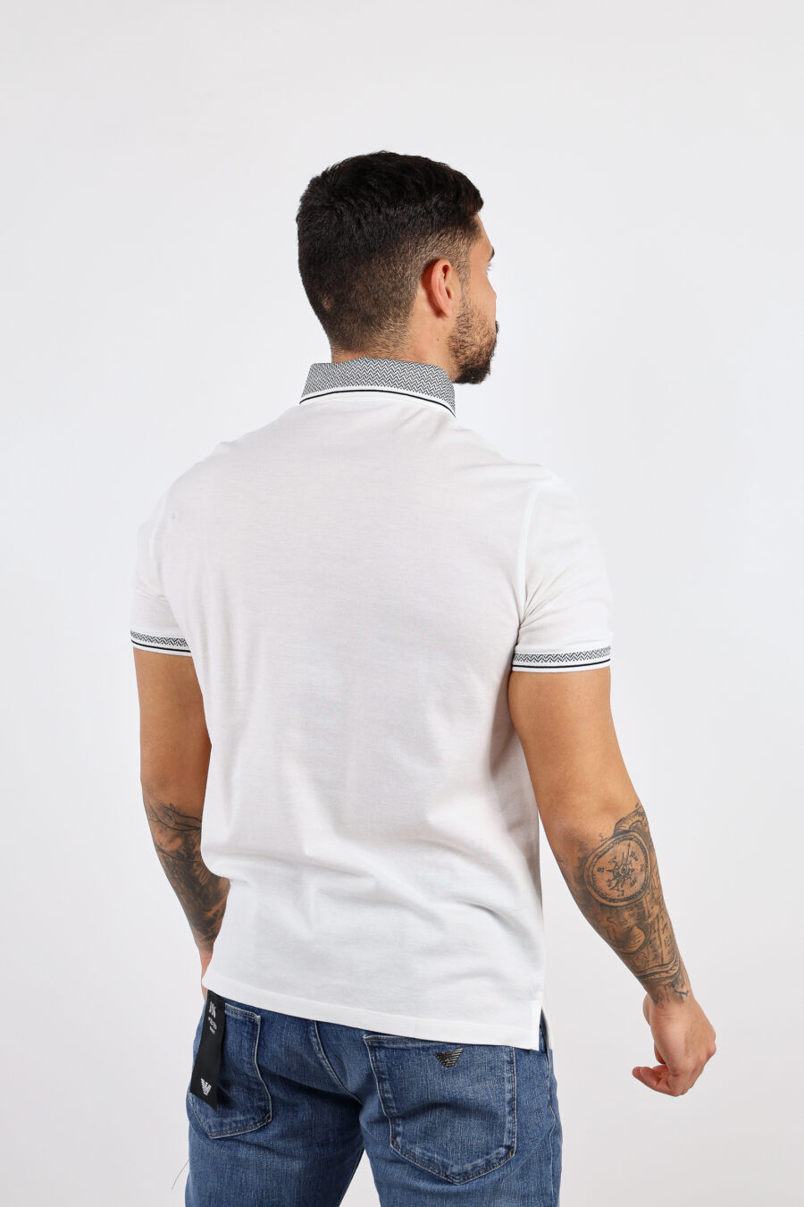 Weißes Poloshirt mit klassischem grauem Kragen - BLS Fashion 44