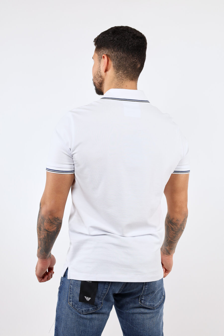 Weißes gestricktes Poloshirt mit gestreiftem Kragen und Adler-Mini-Logo - BLS Fashion 5