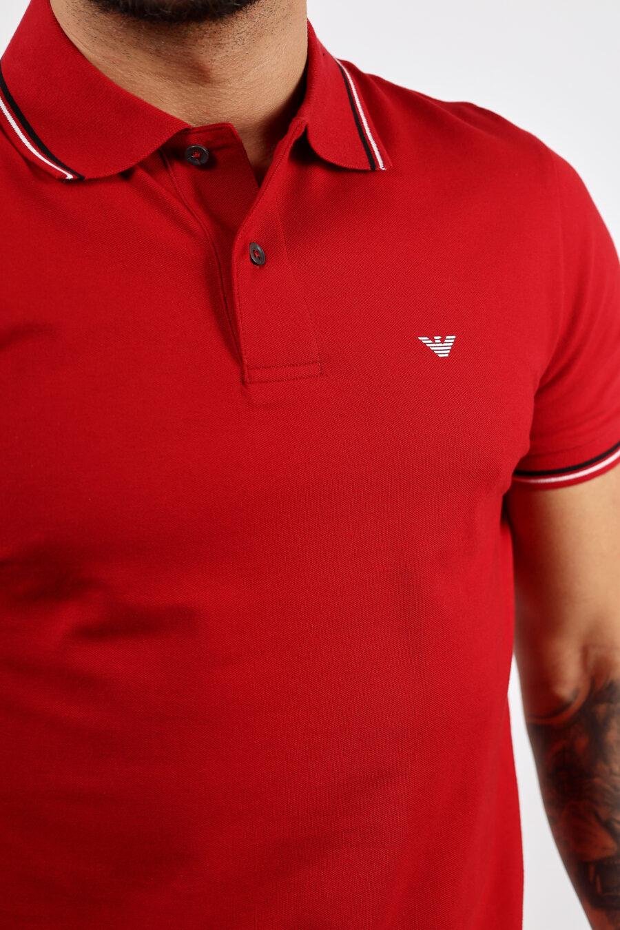 Red knitted polo shirt with striped collar and mini eagle logo - BLS Fashion 65