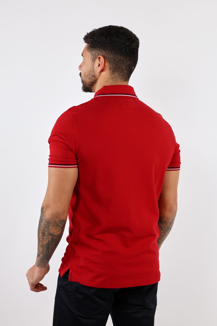 Red knitted polo shirt with striped collar and mini eagle logo - BLS Fashion 66