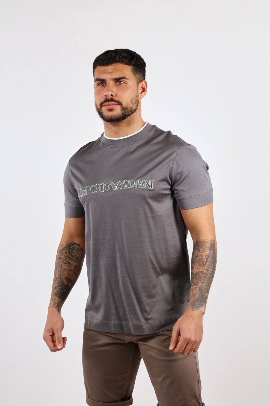 T-shirt cinzenta com maxilogo "emporio" - BLS Fashion 67
