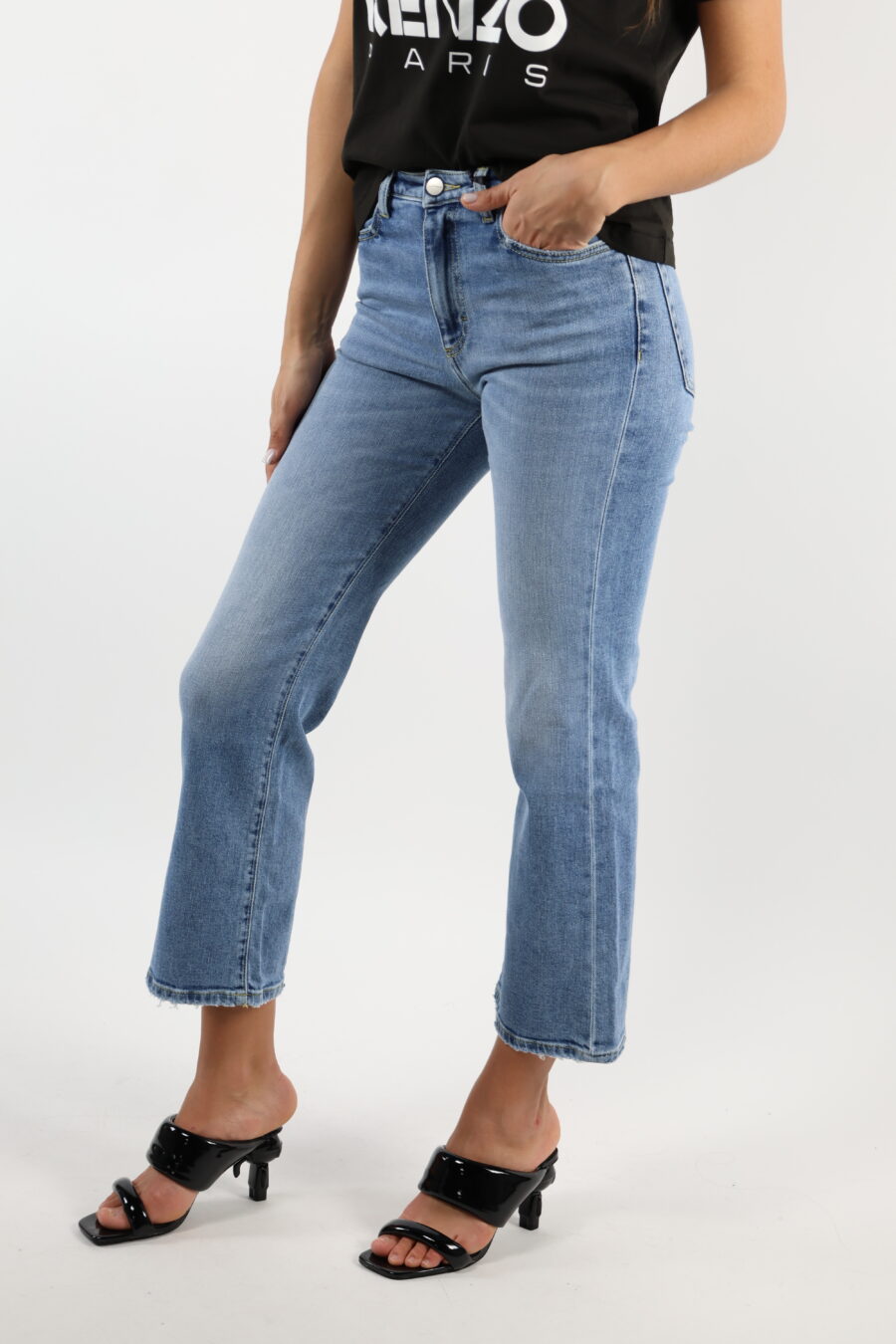 Blau gewaschene "Pam" Jeans mit weitem Stiefel - 110681