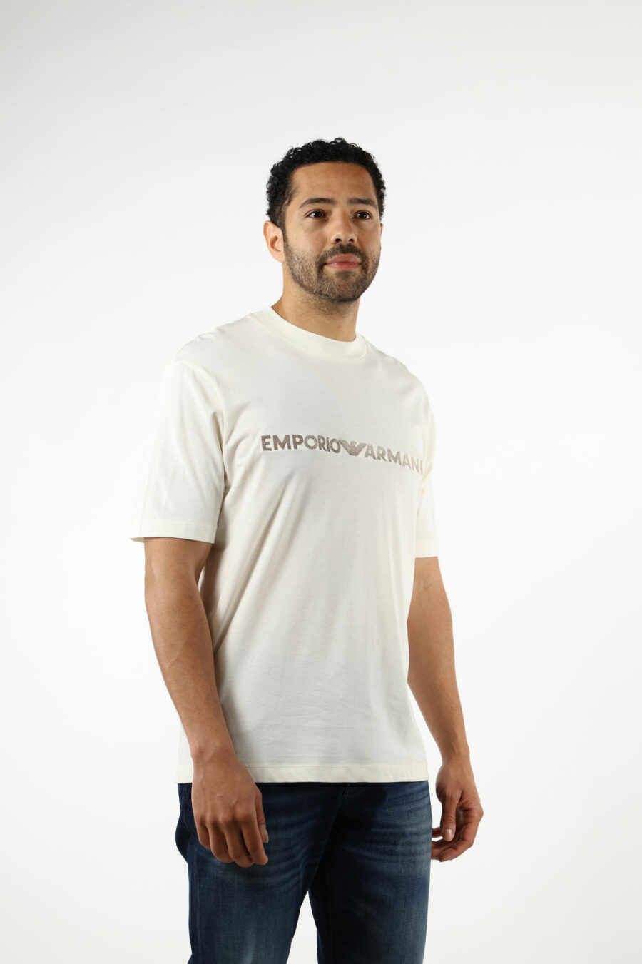 Cremefarbenes T-Shirt mit "emporio" Maxilogo - 110825