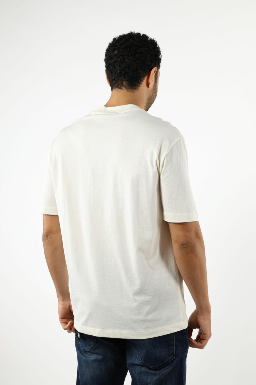 Cremefarbenes T-Shirt mit "emporio" Maxilogo - 110827