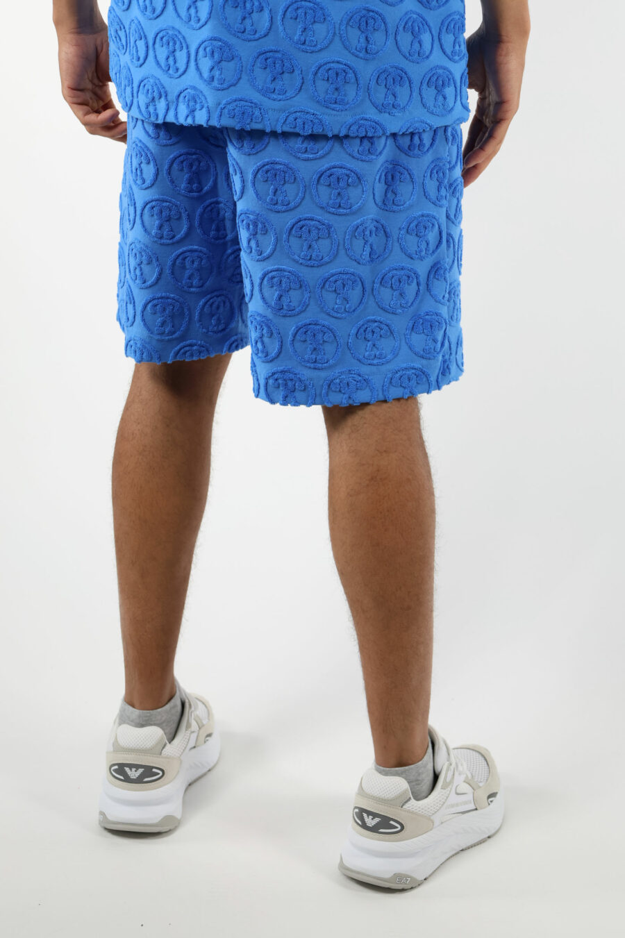 Pantalón corto azul "all over logo" doble pregunta - 111096