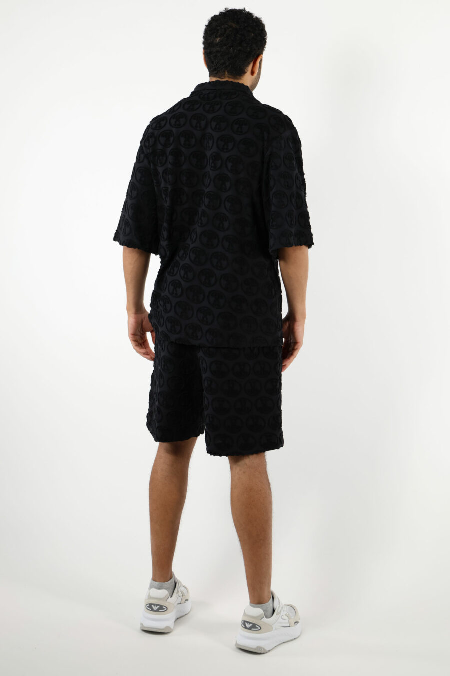 Black short sleeve shirt with "all over logo" double question - 111100
