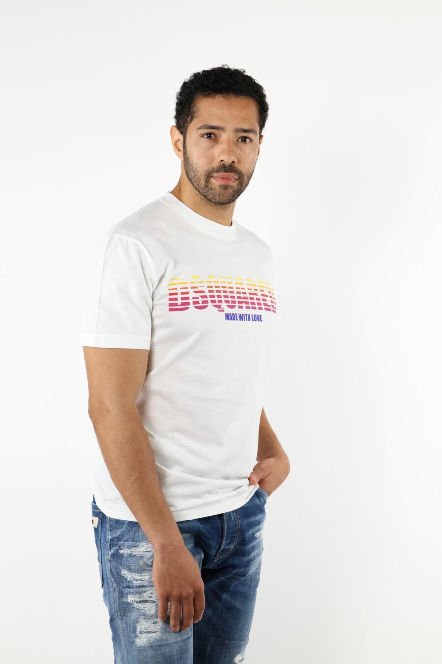 Camiseta blanca con maxilogo multicolor retro - 111181