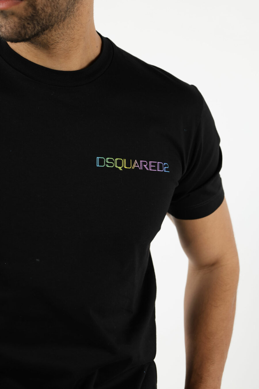 Black T-shirt with multicoloured mini-logo on the side - 111186