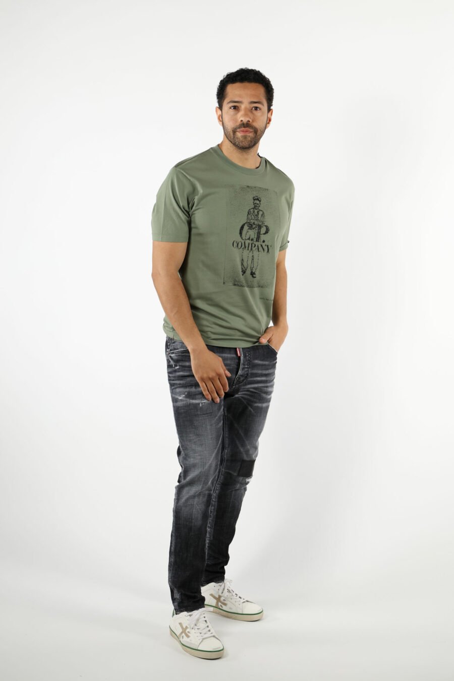 T-shirt gris-vert avec maxilogue marin et logo "cp" - 111302