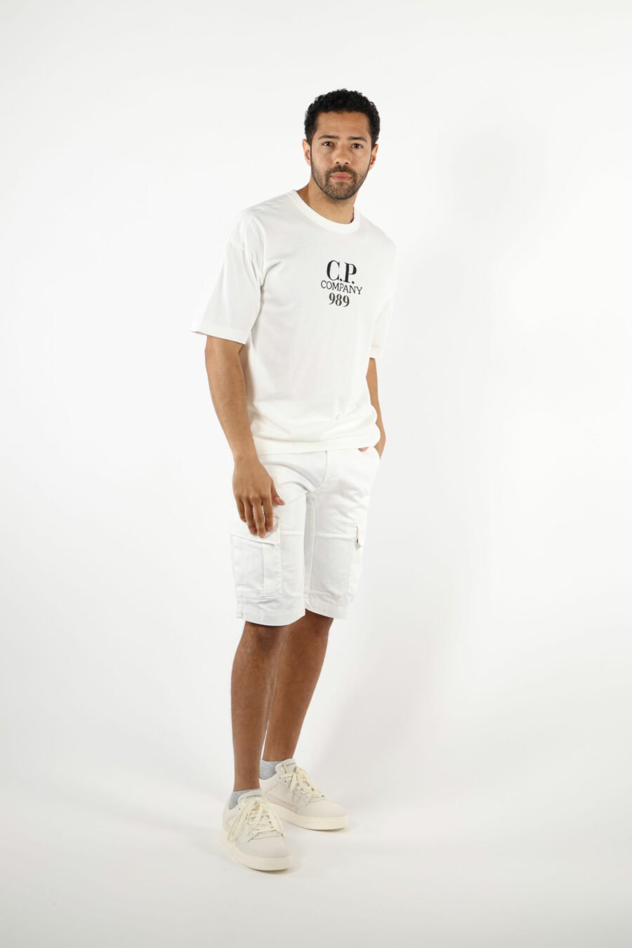 Camiseta blanca "oversize" con minilogo "cp 989" - 111317