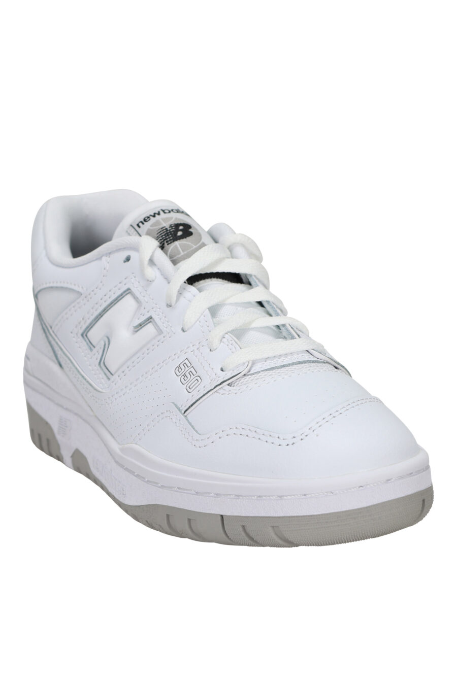 Zapatillas blancas mix con gris "550" y logo "N" blanco - 194768756931 1