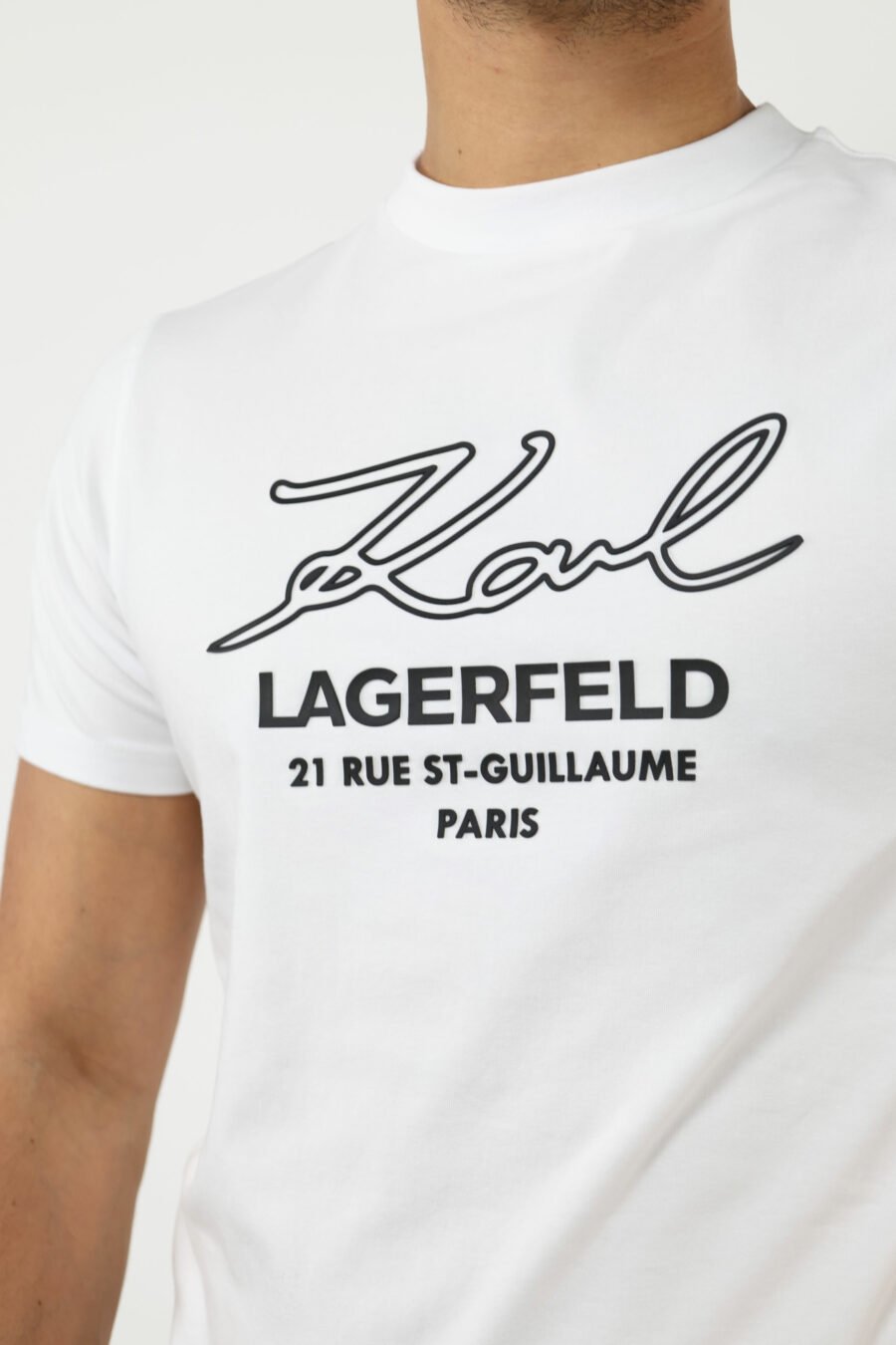 Camiseta blanca con maxilogo firma delineado "rue st guillaume" - 4062226958530 2