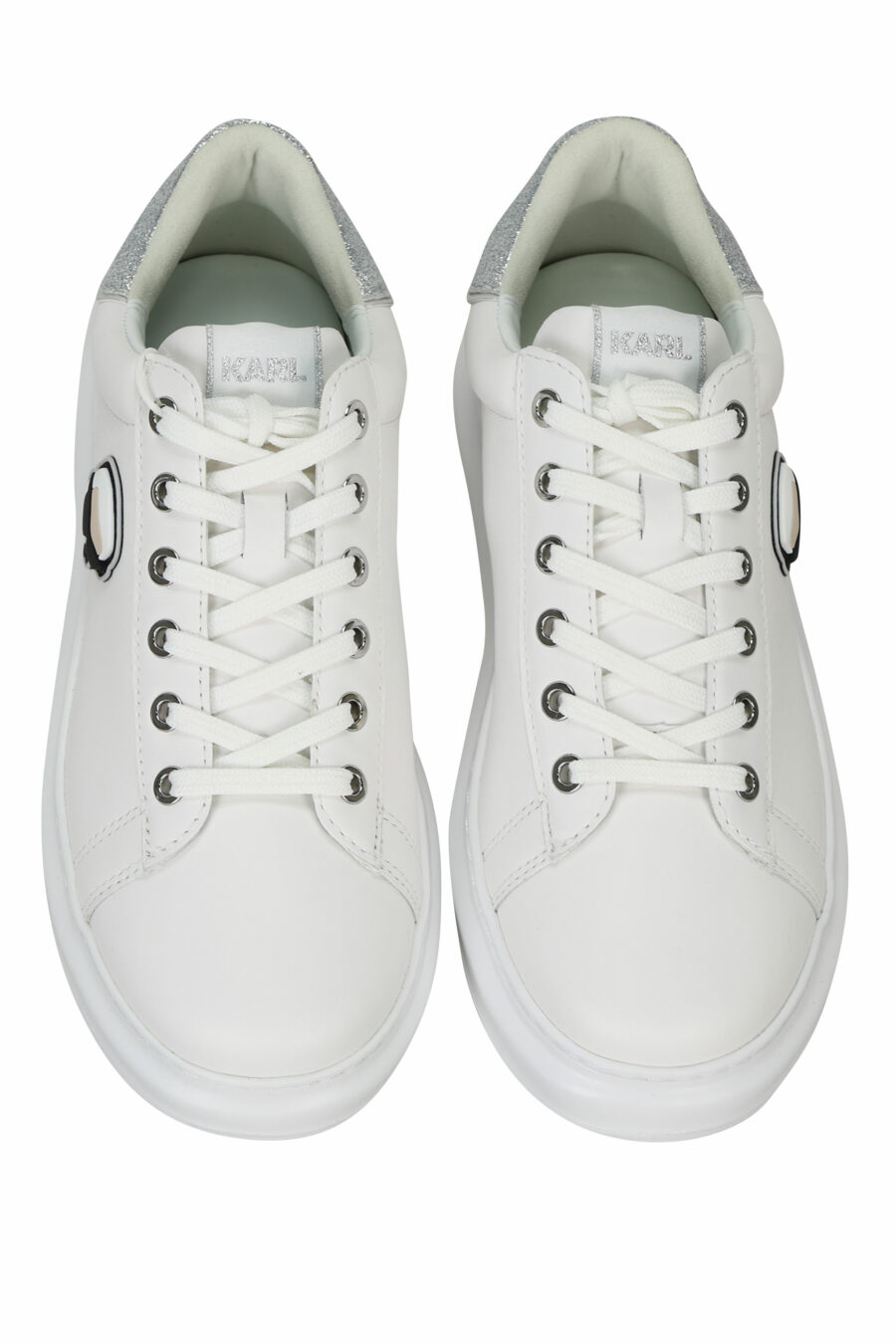 Zapatillas blancas "Kapri" con logo en goma y detalle plateado brillante - 5059529351174 4