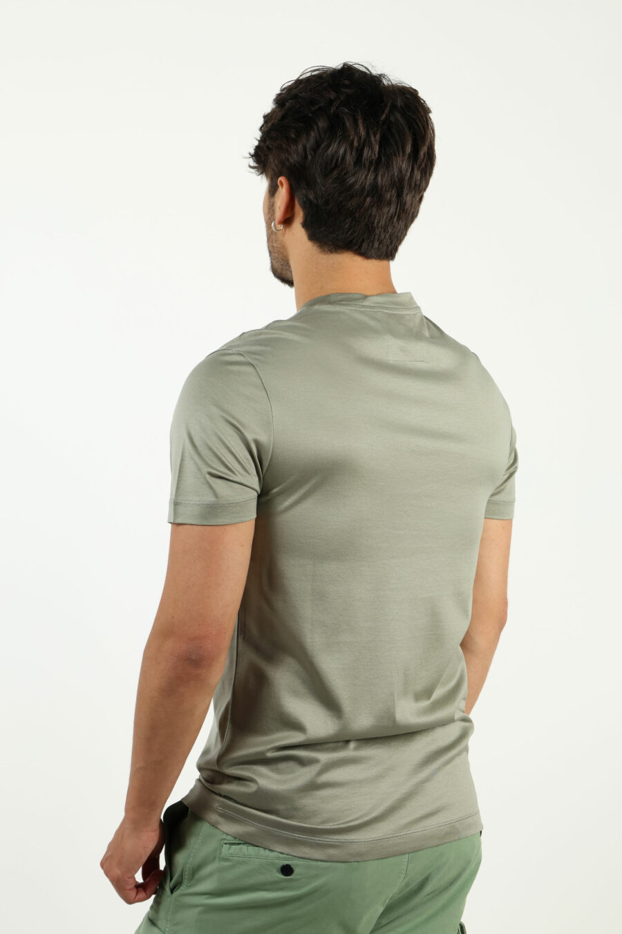 Camiseta verde oliva con minilogo blanco - number13535