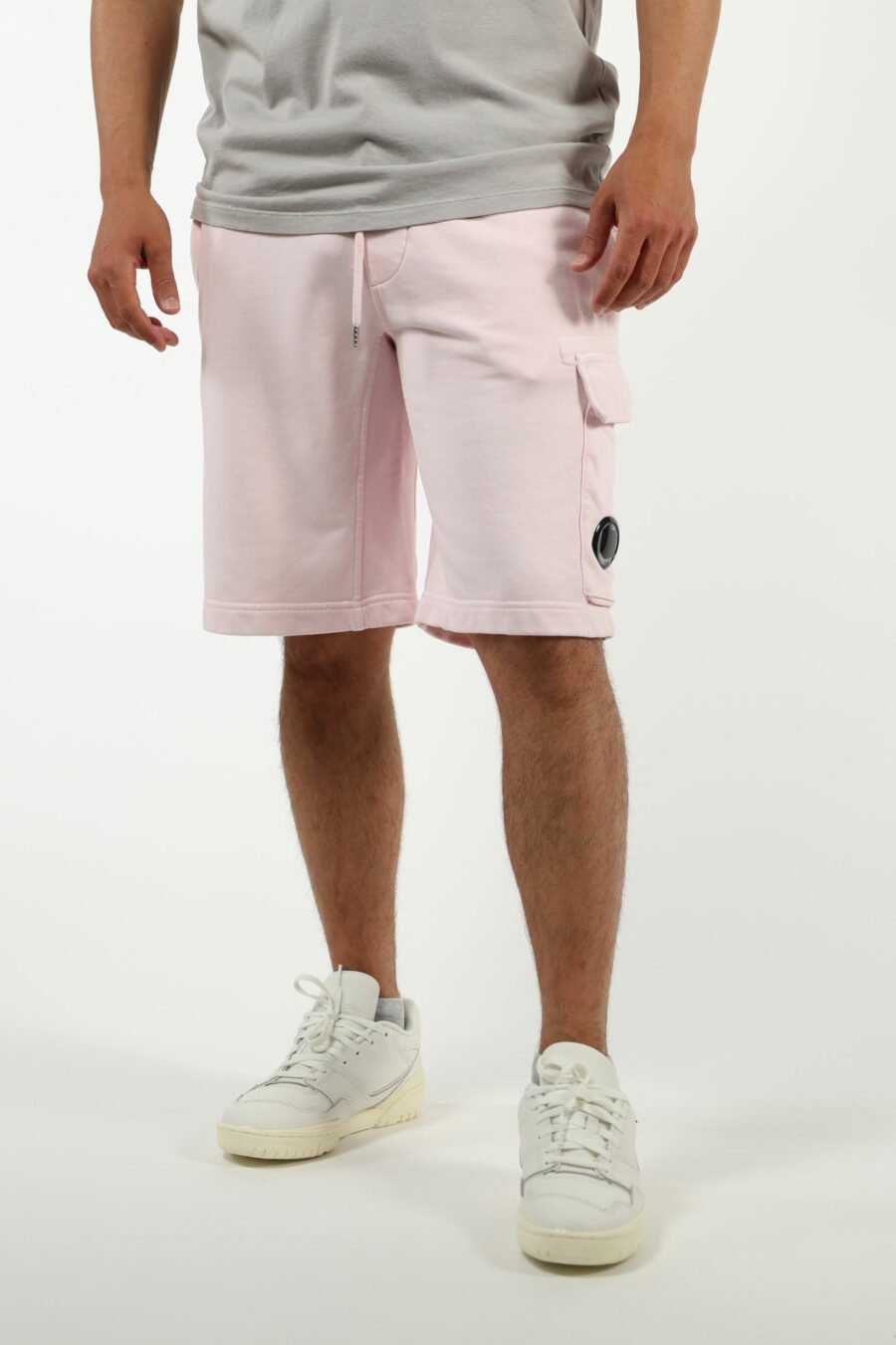 Pantalón de chándal midi rosa estilo cargo con minilogo lente - number13456