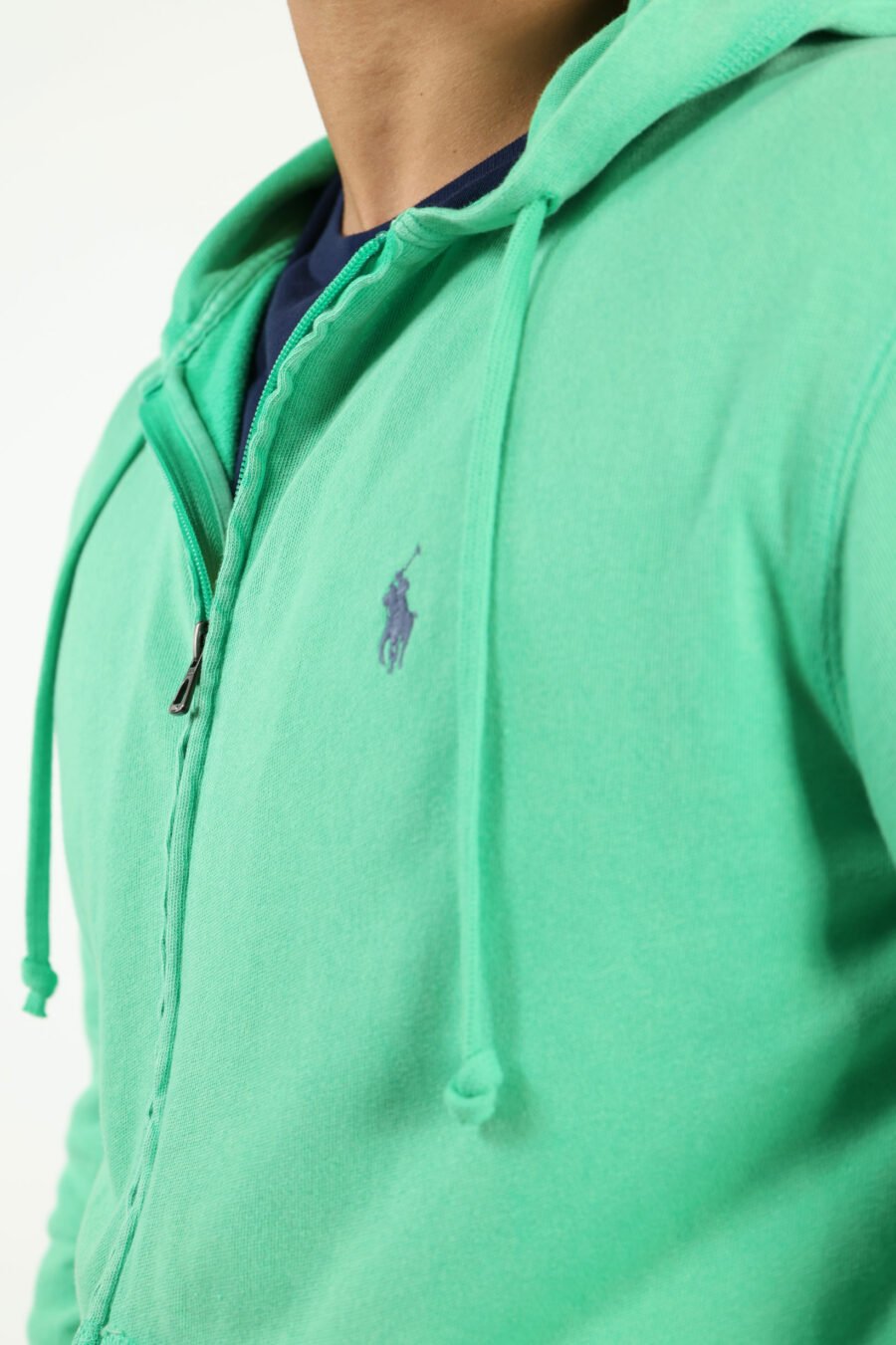 Sudadera verde con capucha y minilogo "polo" - number14040