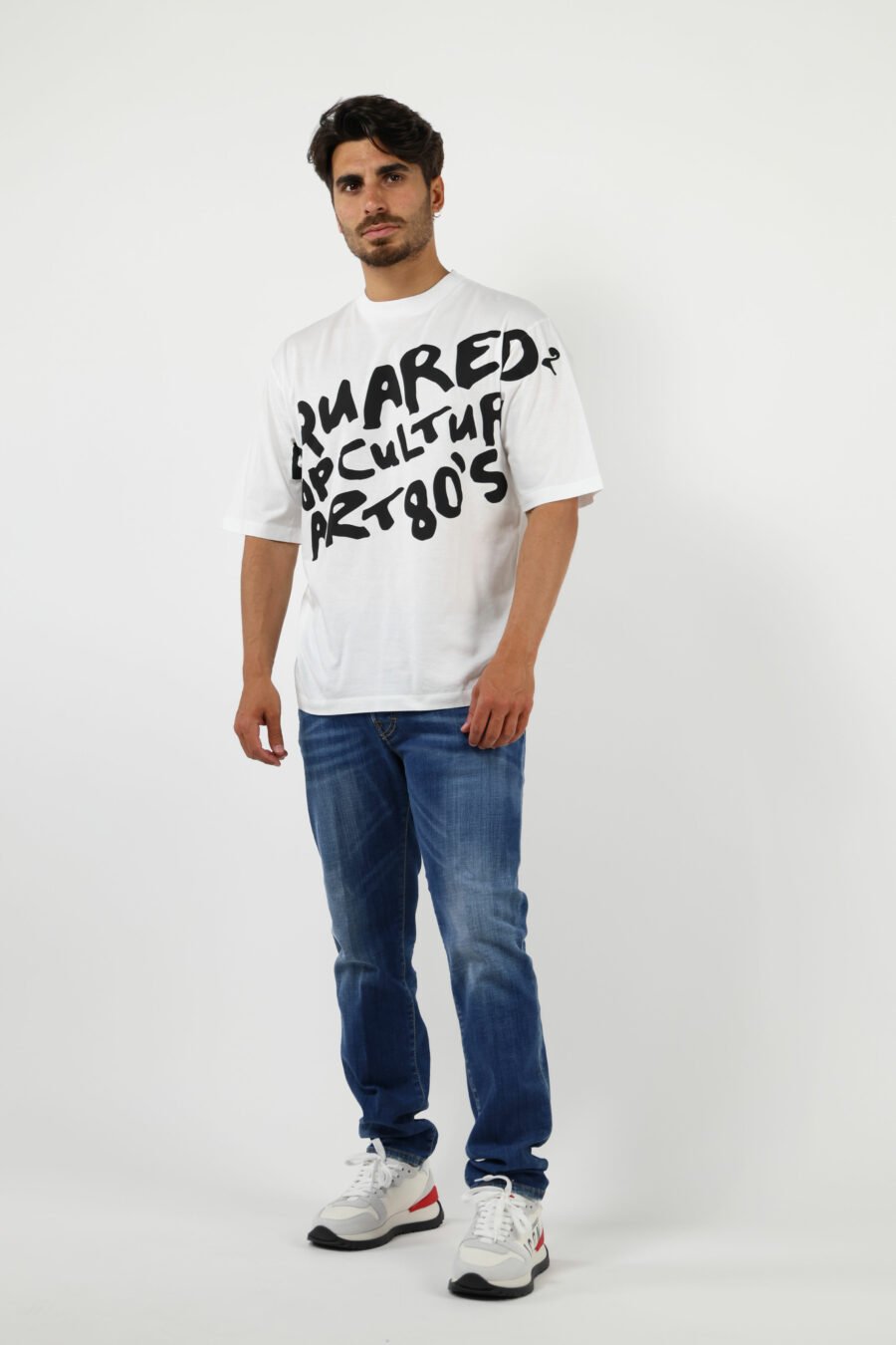 Camiseta blanca "oversize" con maxilogo "pop culture art 80's" - 8054148265694 1