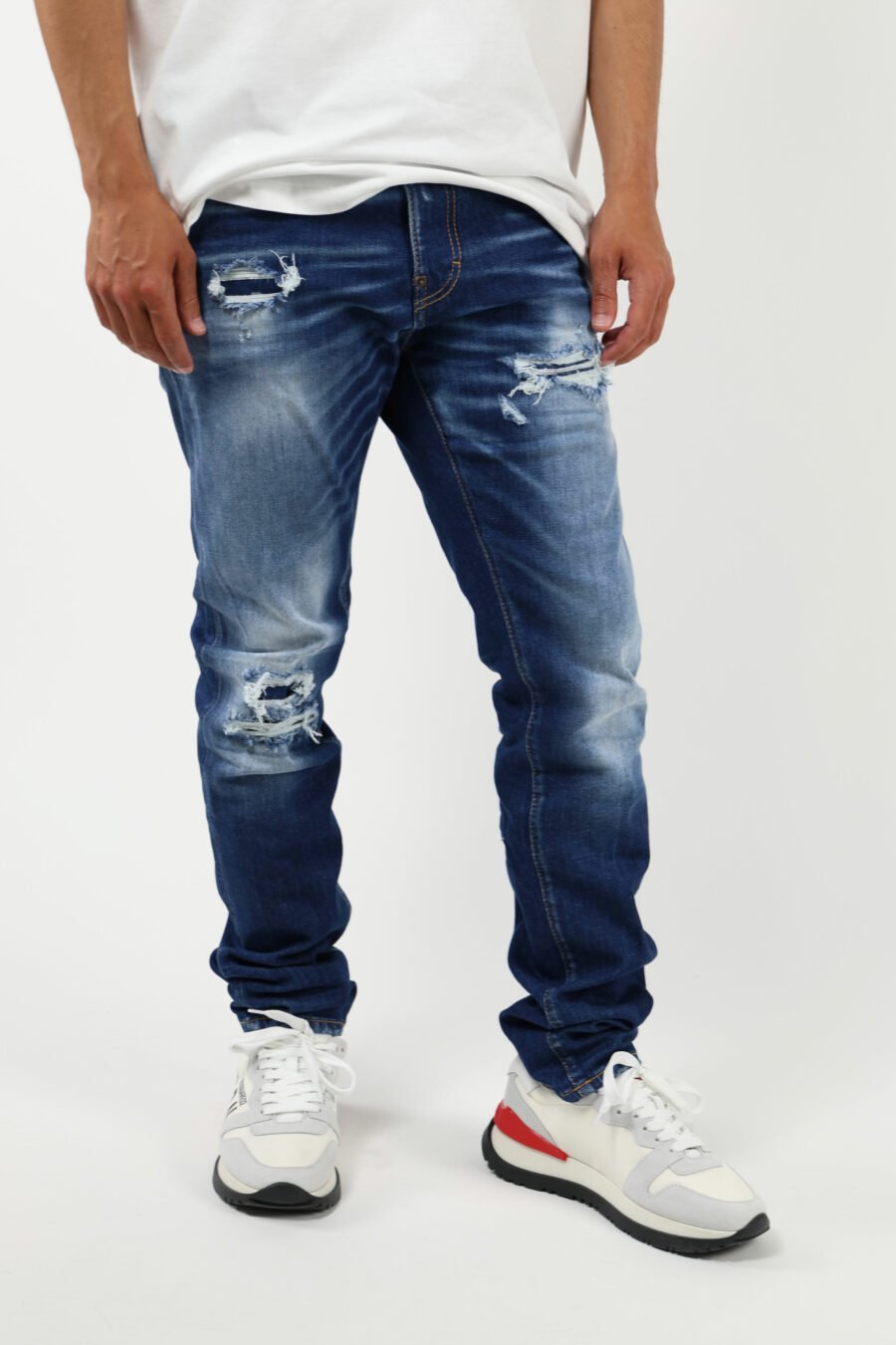 Pantalón vaquero azul claro "cool guy" con efecto lavado y rotos - 8054148339203 1 1